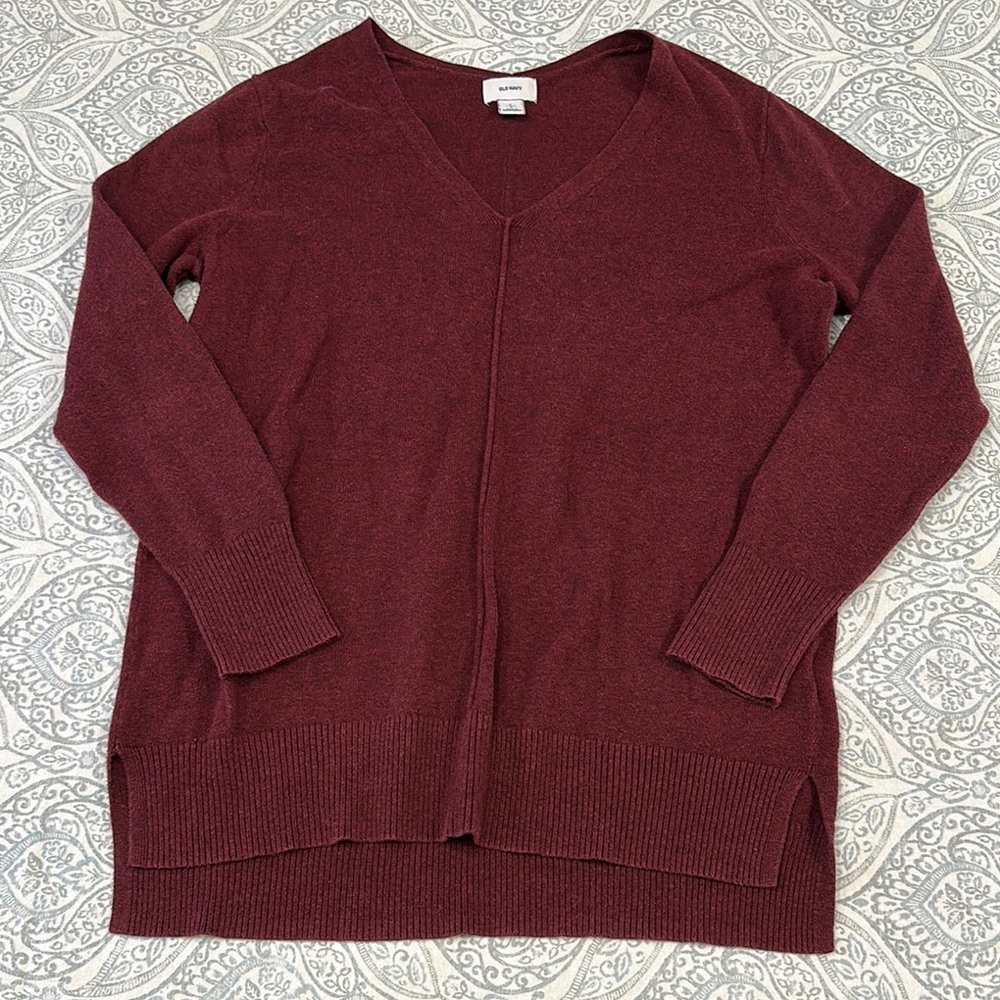 Old Navy Burgundy V-Neck Sweater